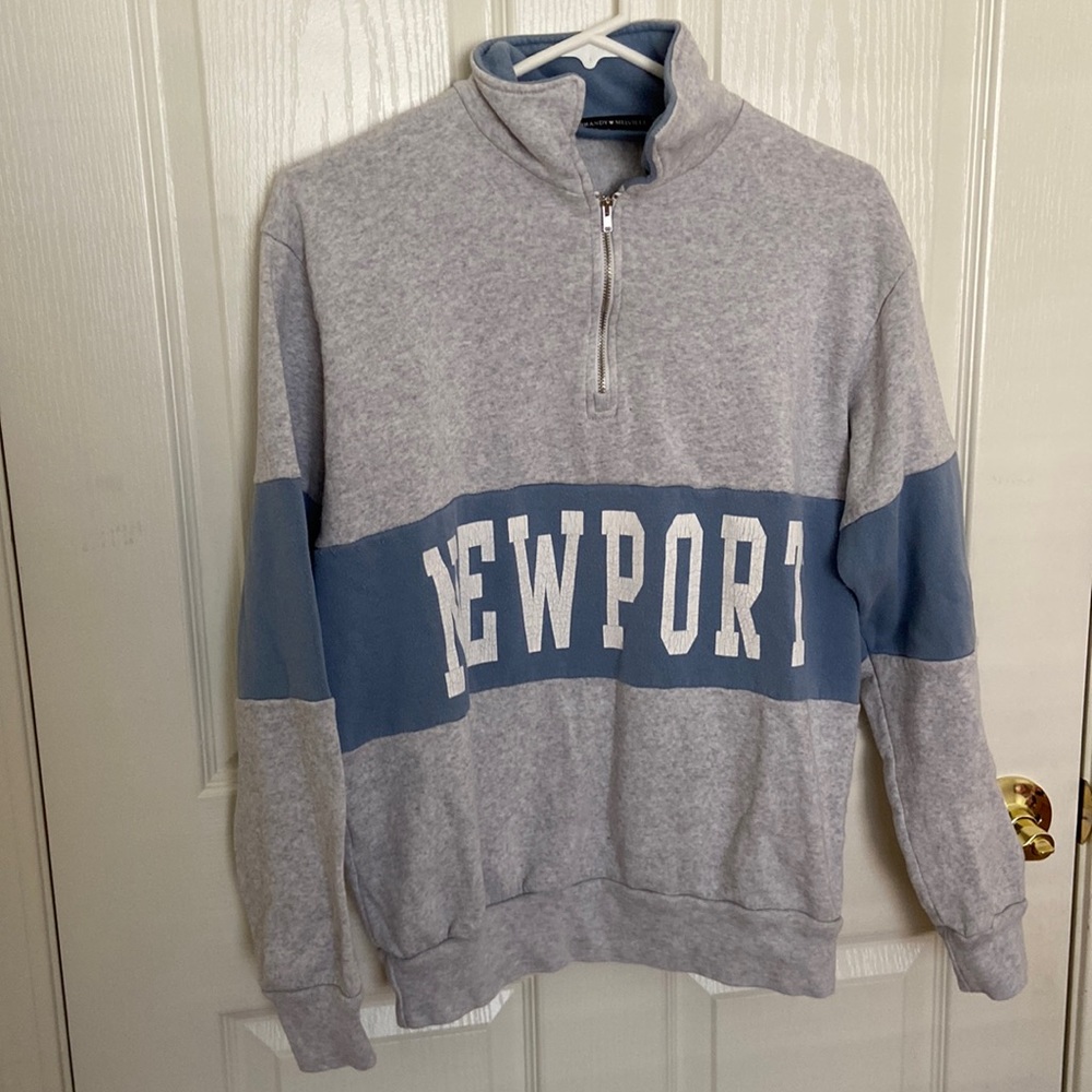 Brandy Melville Newport Quarterzip